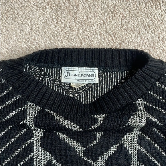 Jane Adams Black and Gray Crew Neck Sweater - Picture 2 of 3
